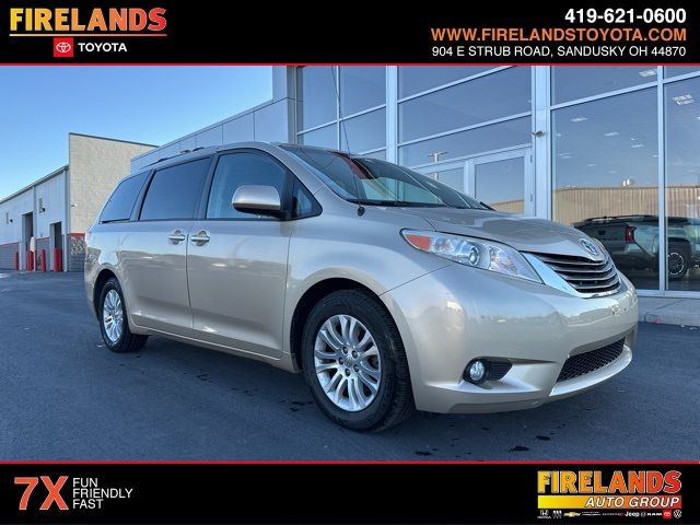 2013 Toyota Sienna XLE