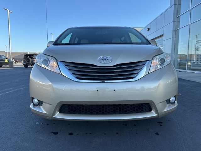 2013 Toyota Sienna XLE