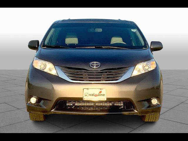 2013 Toyota Sienna XLE