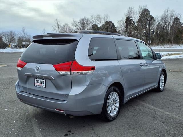 2013 Toyota Sienna XLE