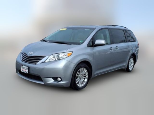 2013 Toyota Sienna XLE