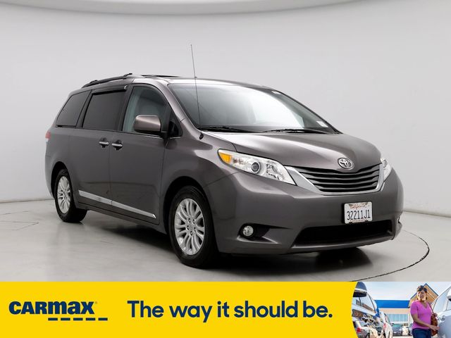 2013 Toyota Sienna XLE