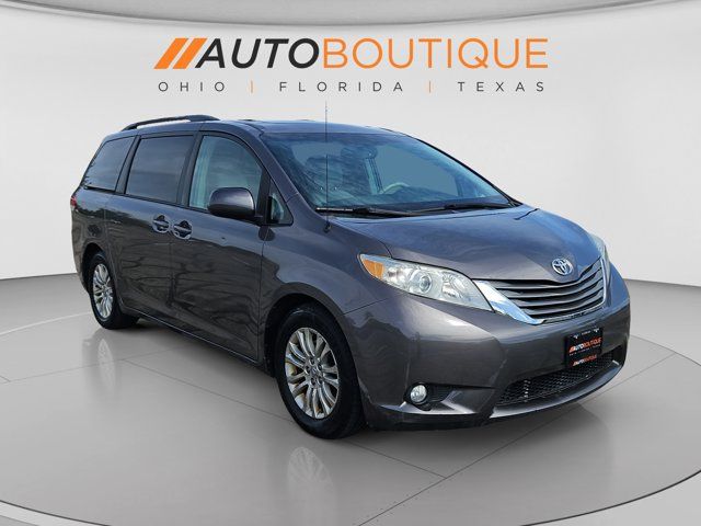 2013 Toyota Sienna XLE