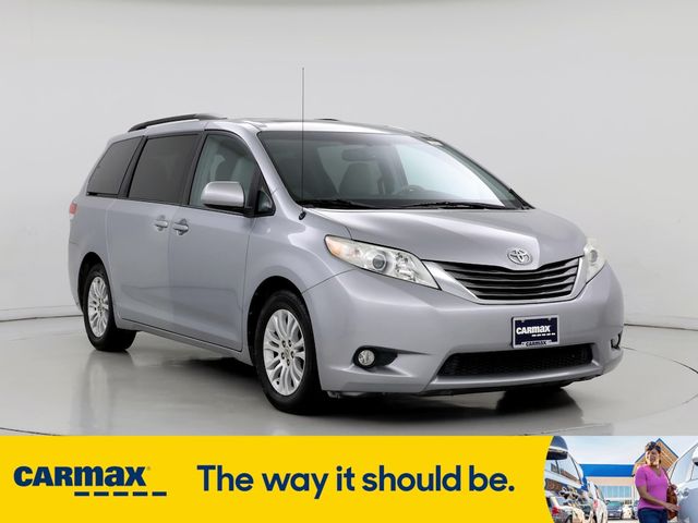 2013 Toyota Sienna XLE