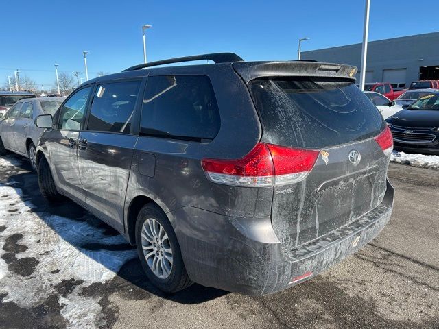 2013 Toyota Sienna XLE