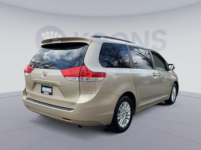 2013 Toyota Sienna XLE