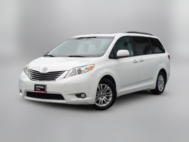 2013 Toyota Sienna XLE