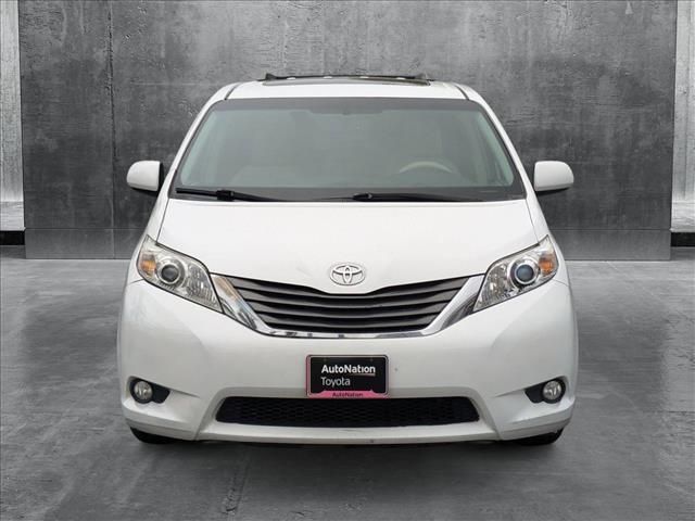 2013 Toyota Sienna XLE