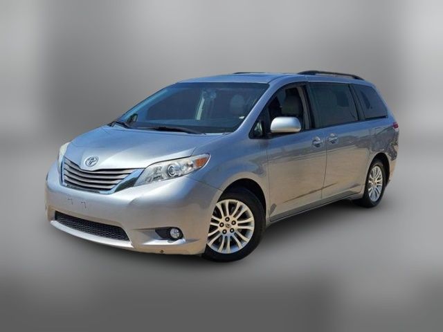 2013 Toyota Sienna XLE