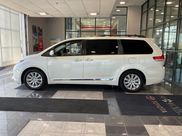 2013 Toyota Sienna XLE