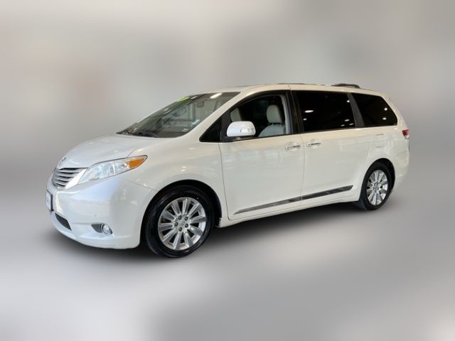 2013 Toyota Sienna XLE