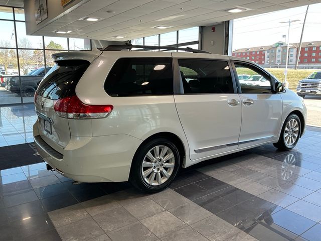 2013 Toyota Sienna XLE