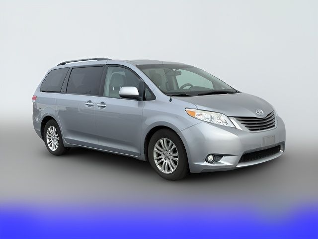 2013 Toyota Sienna XLE