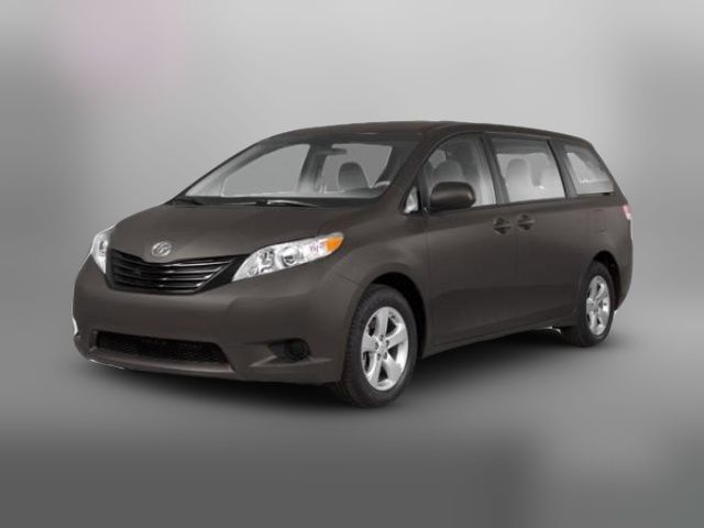 2013 Toyota Sienna XLE