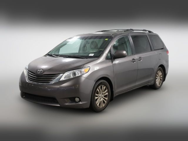 2013 Toyota Sienna XLE