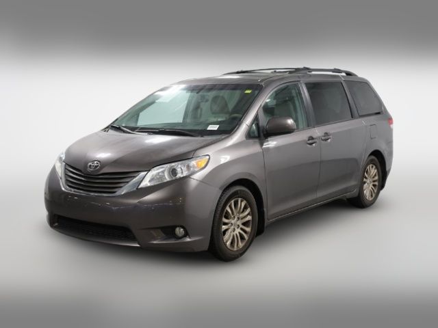 2013 Toyota Sienna XLE