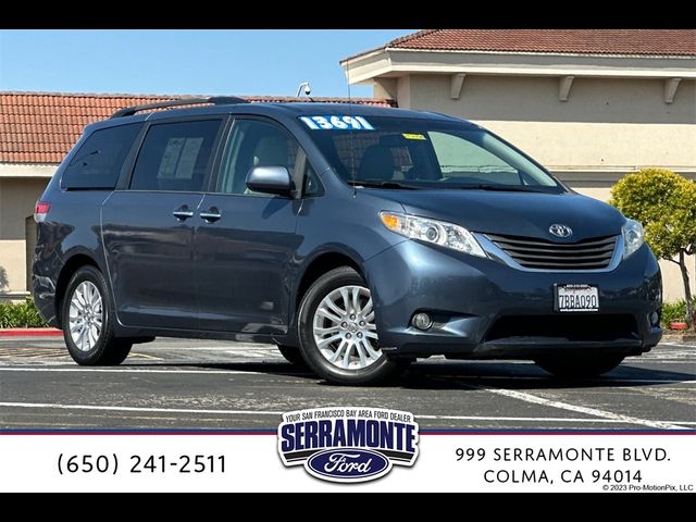 2013 Toyota Sienna XLE