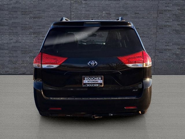 2013 Toyota Sienna 