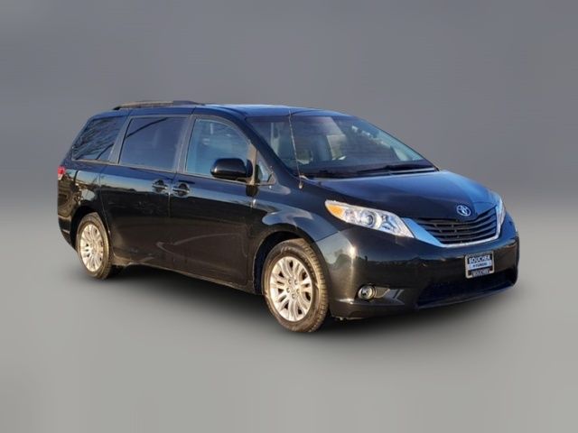 2013 Toyota Sienna 