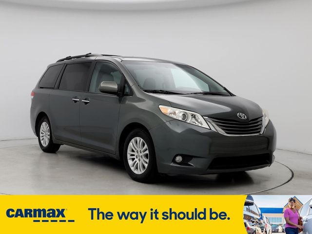 2013 Toyota Sienna XLE