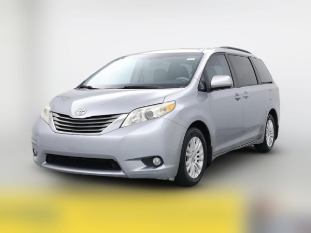 2013 Toyota Sienna XLE