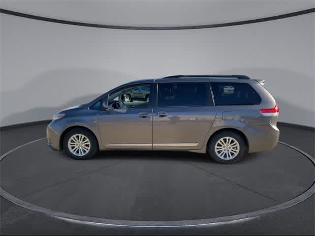 2013 Toyota Sienna XLE