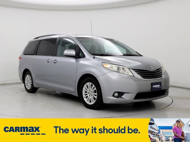 2013 Toyota Sienna XLE