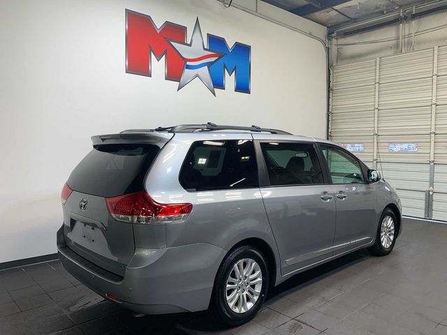 2013 Toyota Sienna XLE