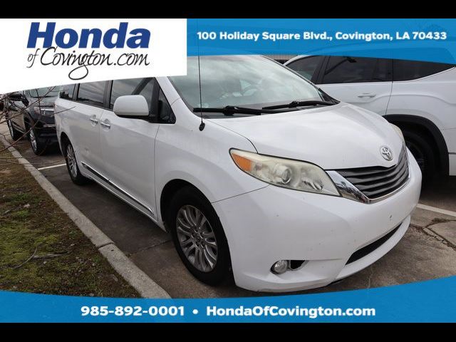 2013 Toyota Sienna XLE