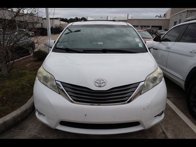 2013 Toyota Sienna XLE