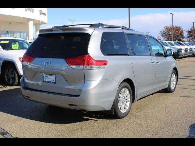 2013 Toyota Sienna XLE