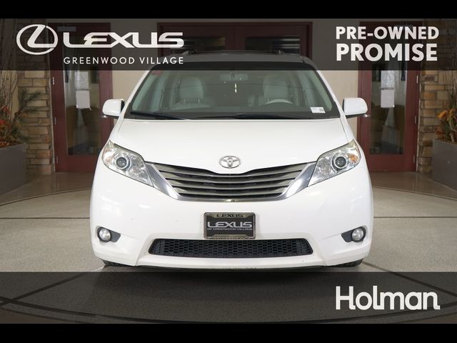 2013 Toyota Sienna XLE