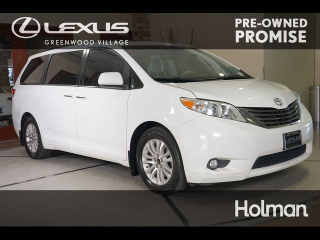 2013 Toyota Sienna XLE