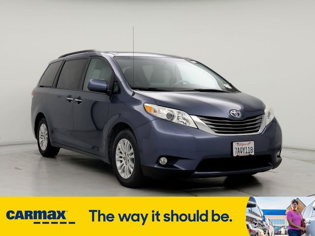 2013 Toyota Sienna XLE