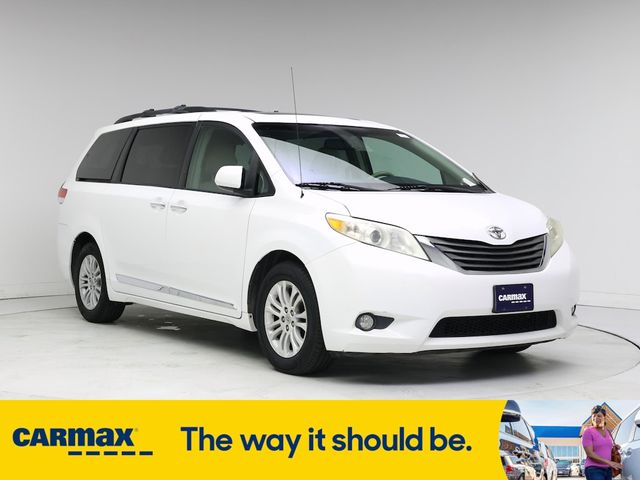 2013 Toyota Sienna XLE