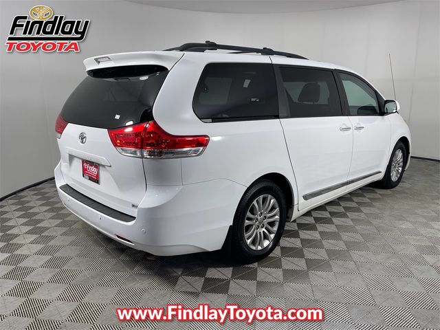 2013 Toyota Sienna XLE