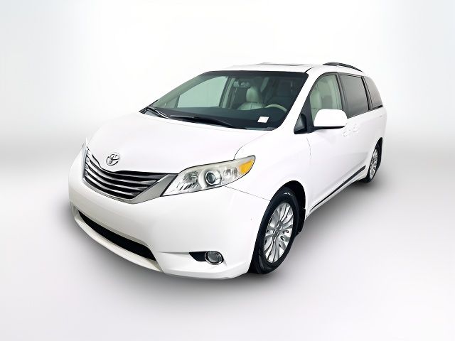 2013 Toyota Sienna XLE