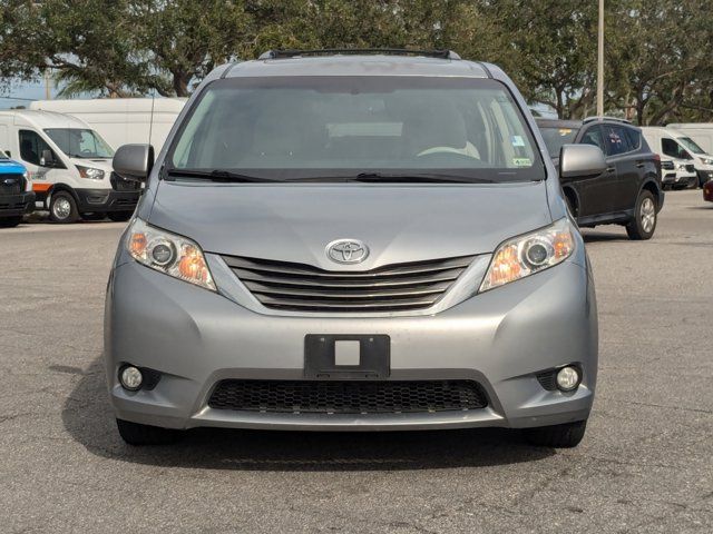 2013 Toyota Sienna XLE