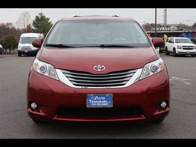 2013 Toyota Sienna XLE