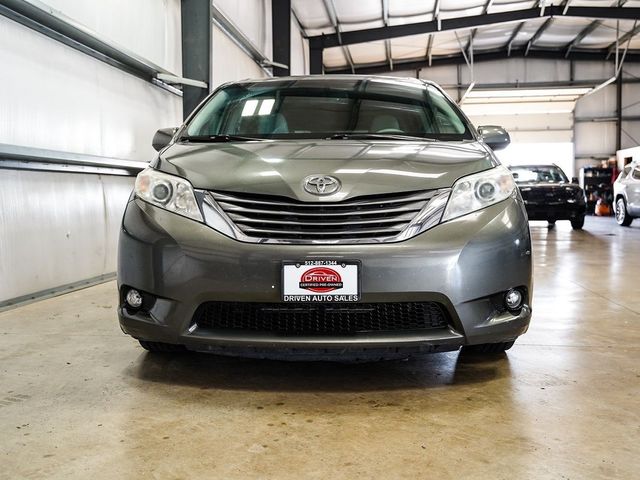 2013 Toyota Sienna 