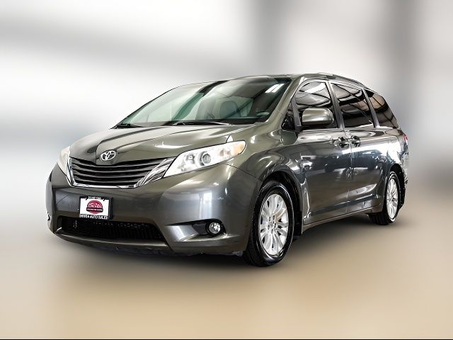 2013 Toyota Sienna 