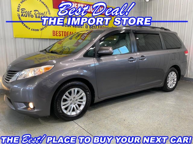 2013 Toyota Sienna 