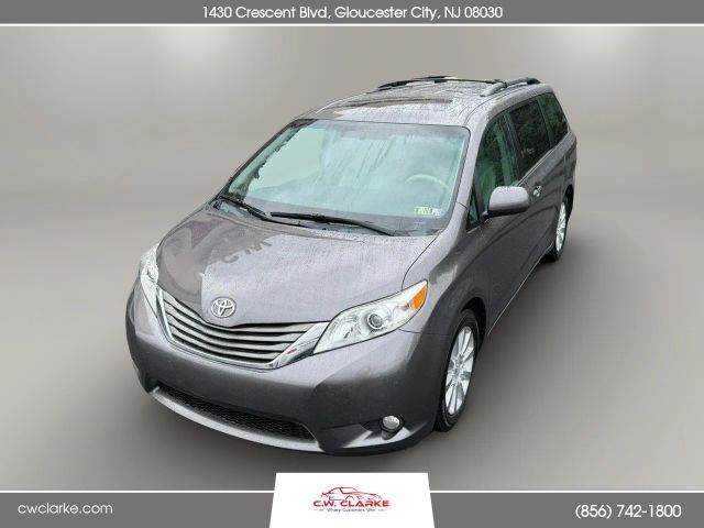 2013 Toyota Sienna XLE