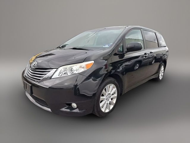 2013 Toyota Sienna XLE
