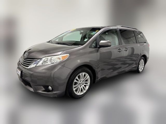 2013 Toyota Sienna 