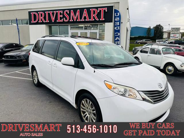 2013 Toyota Sienna XLE