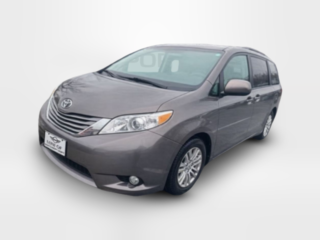 2013 Toyota Sienna XLE Auto Access Seat