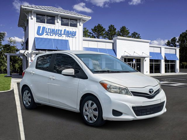 2013 Toyota Yaris LE
