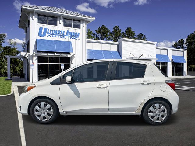 2013 Toyota Yaris LE