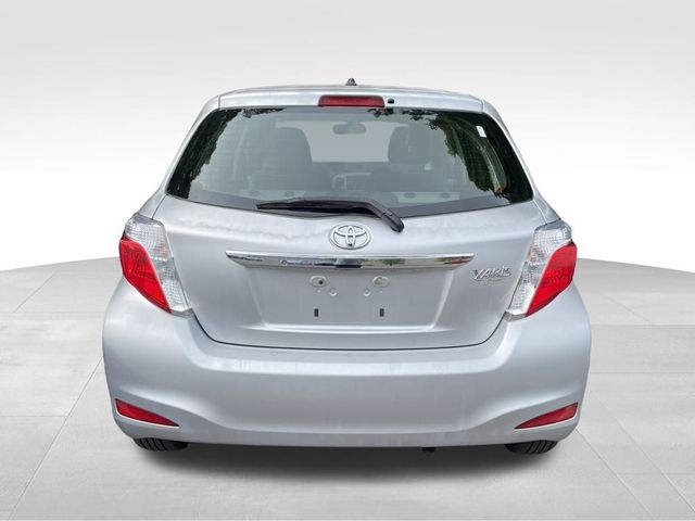 2013 Toyota Yaris L